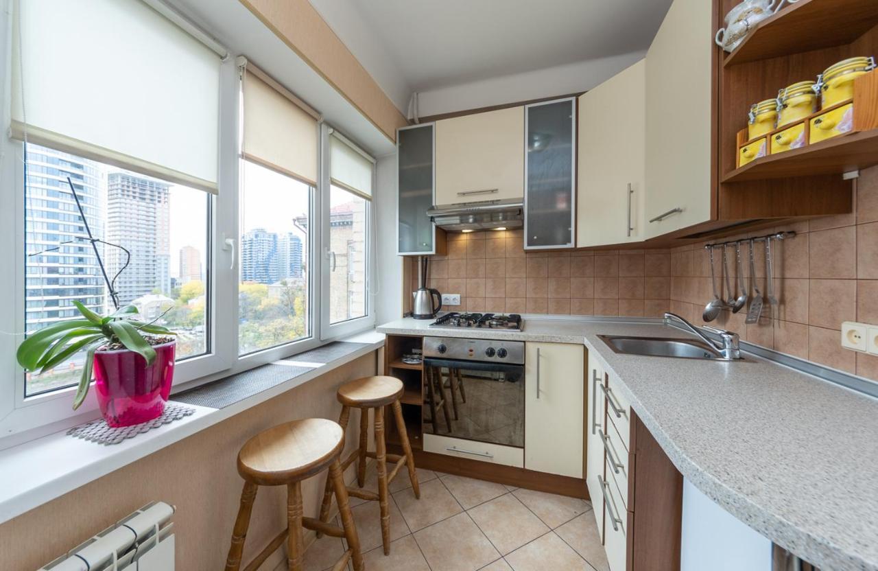 1 Bedroom Apart Near Metro Pecherska Kiev Extérieur photo