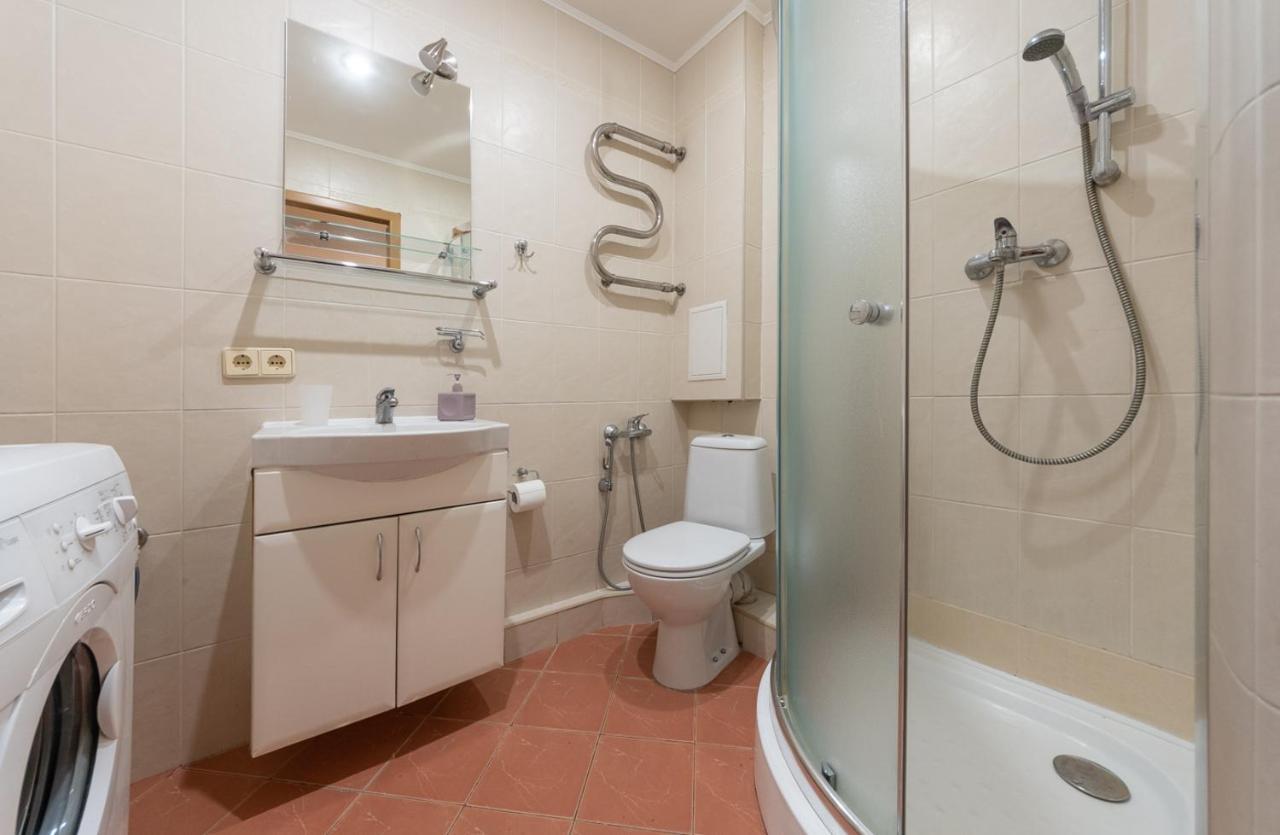 1 Bedroom Apart Near Metro Pecherska Kiev Extérieur photo